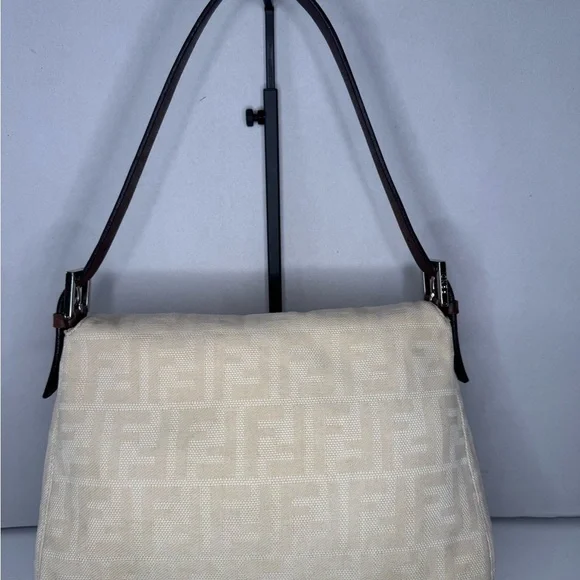Fendi Zucca Cambas Mamma Baguette. - Picture 5 of 17
